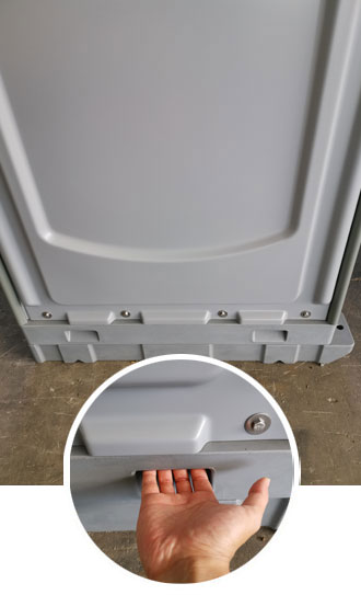 Portable-toilet-splash-with-lifting-handels