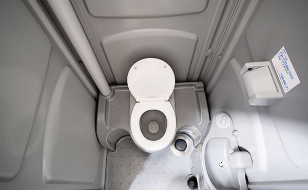 Portable-toilet-splash-internal-top-view